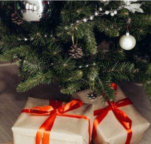 Choosing the Perfect Pre-Lit Christmas Tree
