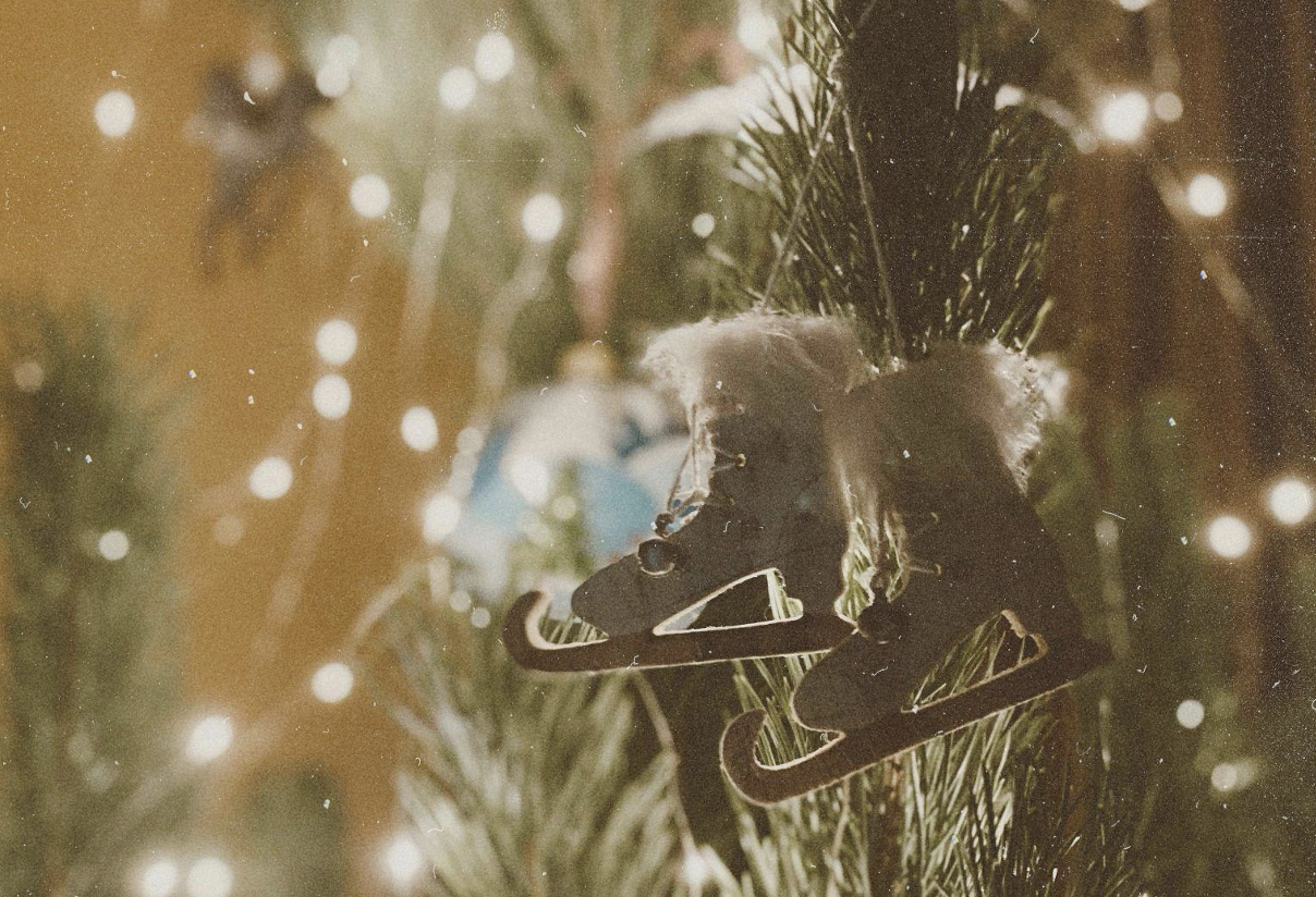 Best Type of Artificial Christmas Tree to Buy